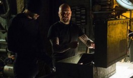 超胆侠第一季在线观看,黑暗中的守护者，正义的觉醒